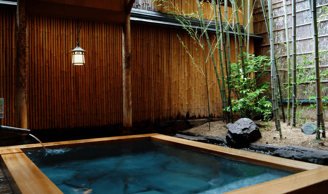 Outdoor onsen at Nishimuraya Honkan Ryokan, in Kinosaki Onsen, Hyogo Prefecture, Japan