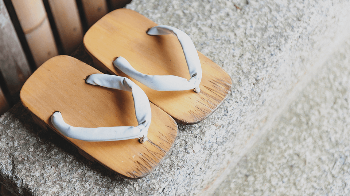 Traditional Japanese shoes, geta clogs Traditional Japanese shoes, geta clogs