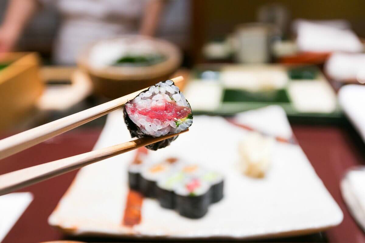 Tuna roll at Kyubey in Tokyo, Japan